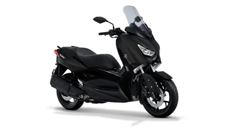 Yamaha XMAX 250 black color scooter rental in Uluwatu